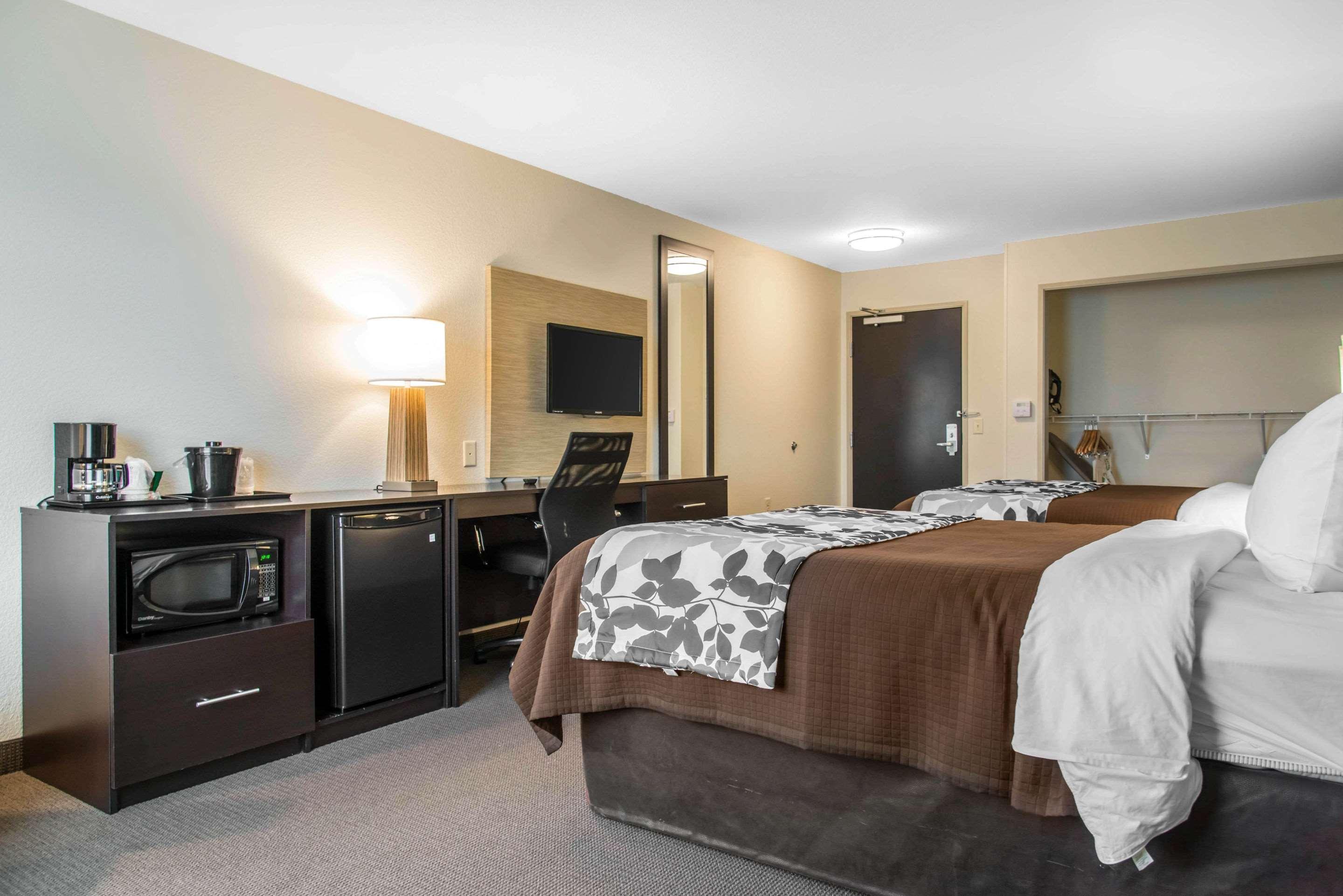 Sleep Inn & Suites Marshall - University Area Экстерьер фото