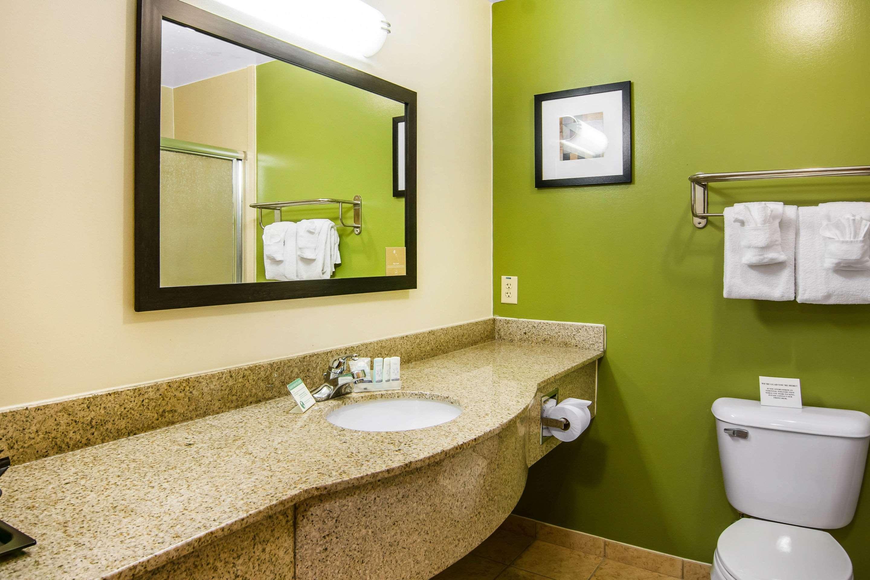 Sleep Inn & Suites Marshall - University Area Экстерьер фото